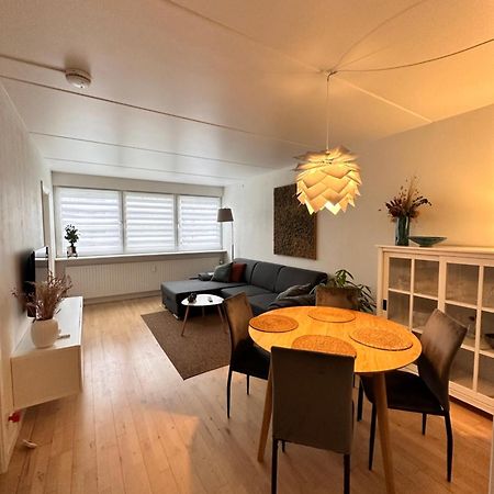 Privat One Bedroom Apartment With Free Parking 오덴세 외부 사진